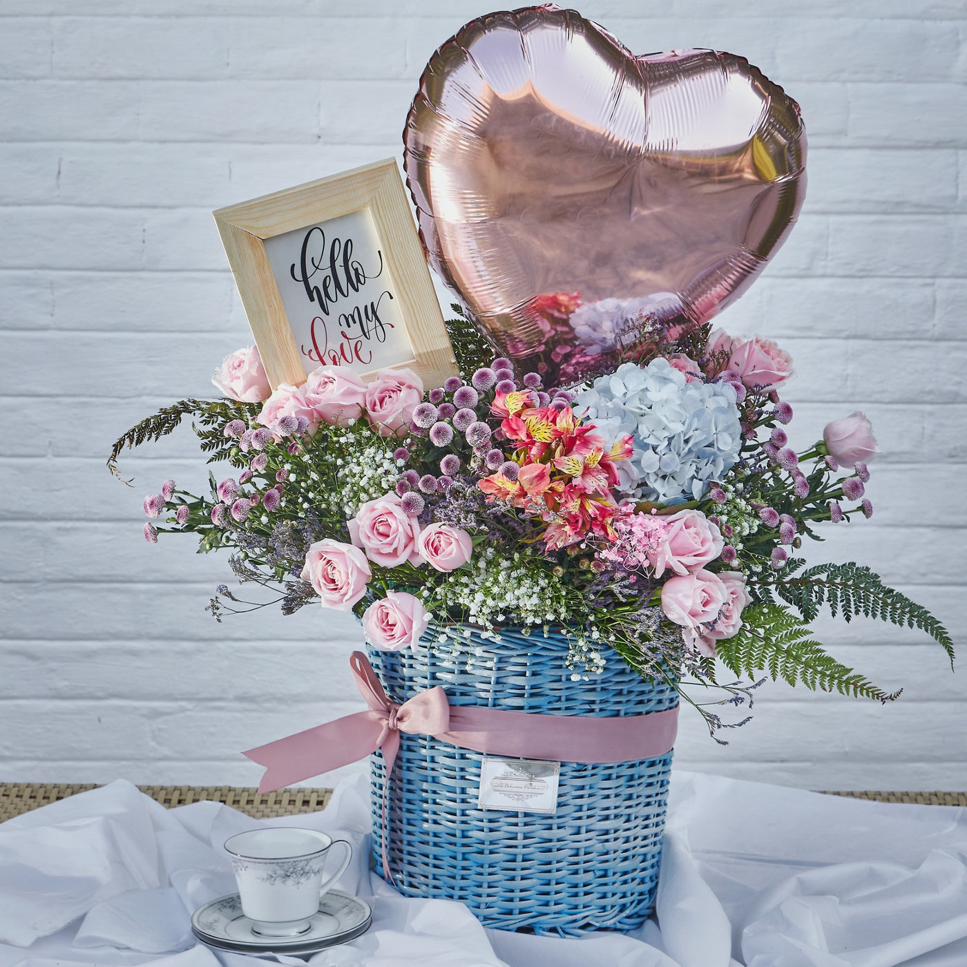 Floral Balloon Blue Basket With Balloon & Photo Frame