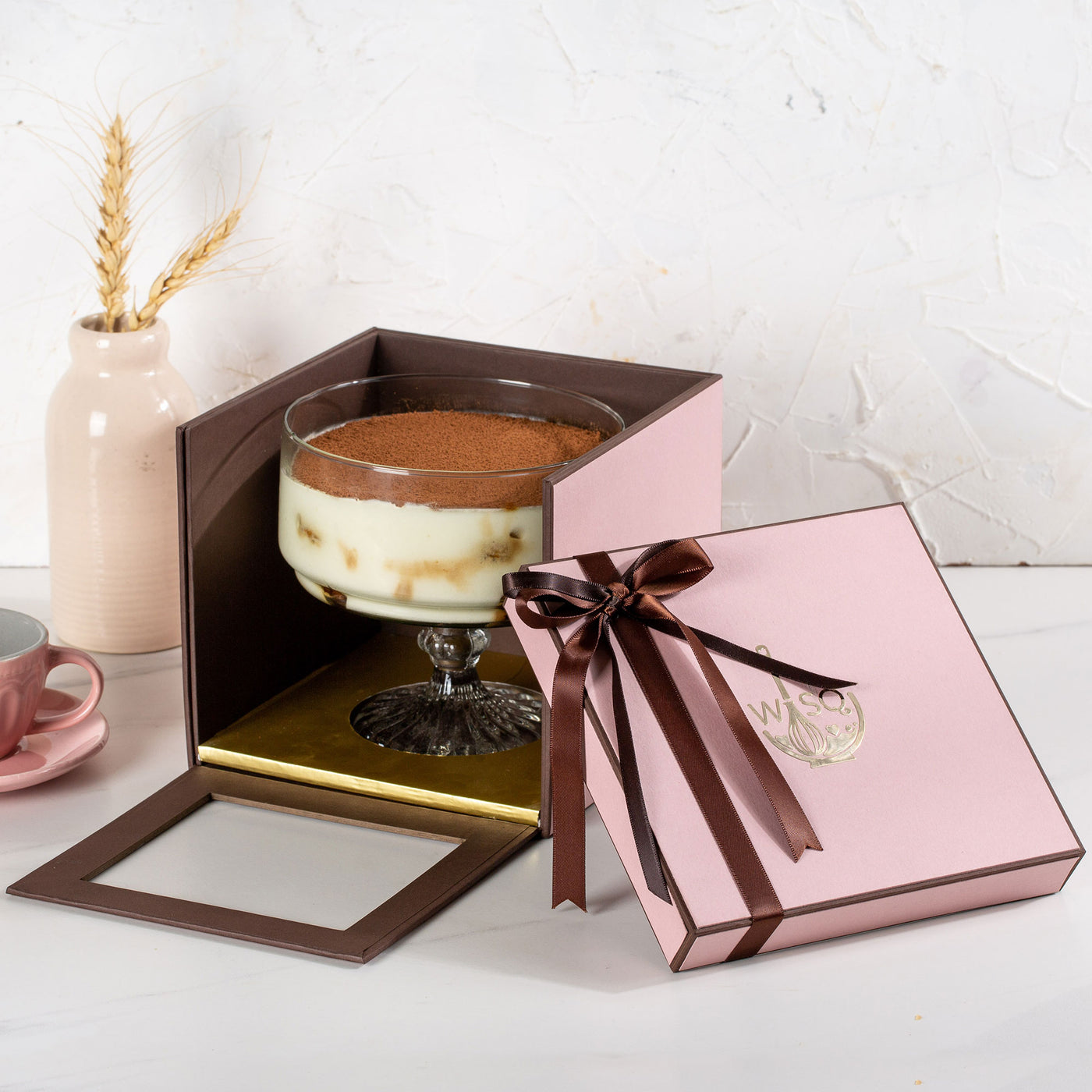 Classic Tiramisu Gift Box